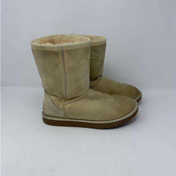 Ladies SZ 6 Ugg Beige Suede/Sheepskin Lined Boot - Picture 5 of 7